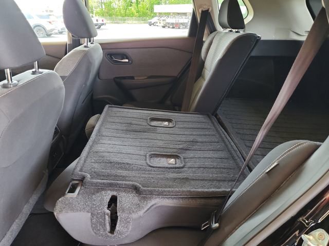 Used 2023 Nissan Rogue SV FWD image 20
