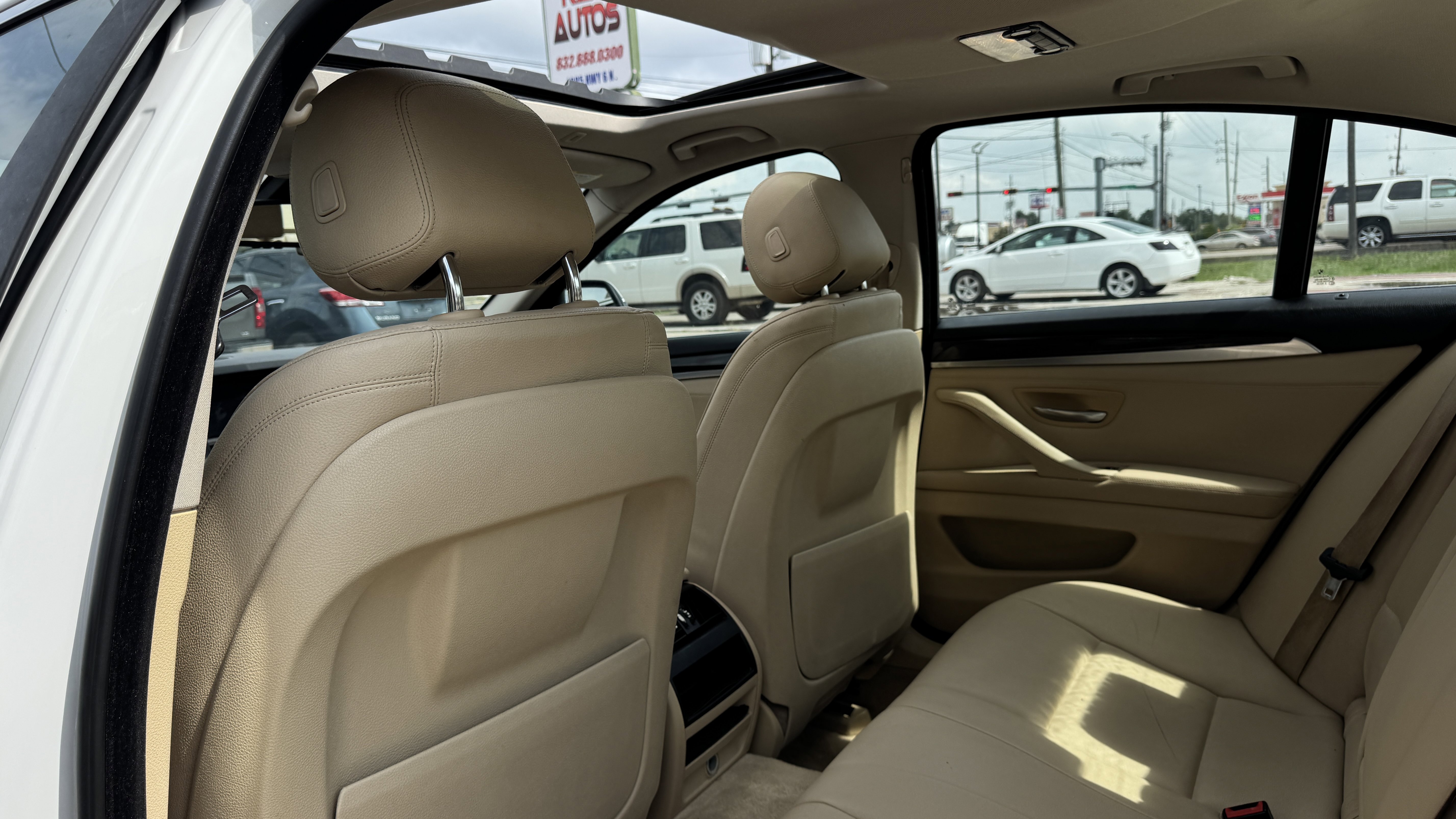 Used 2014 BMW 528i Sedan RWD image 14