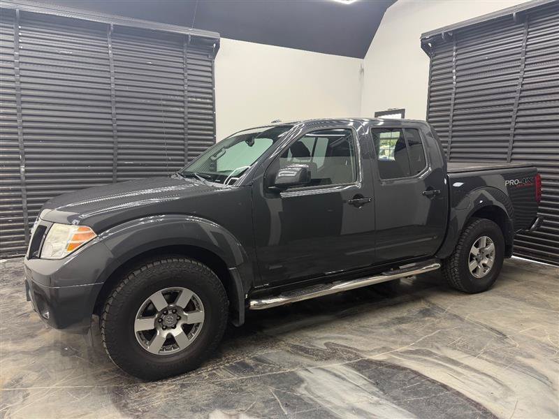 Used 2012 Nissan Frontier PRO-4X AWD/4WD image 3
