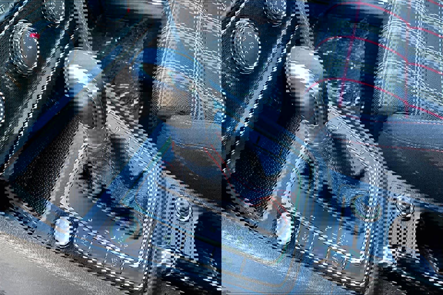 Used 2017 Volkswagen GTI Sport image 16