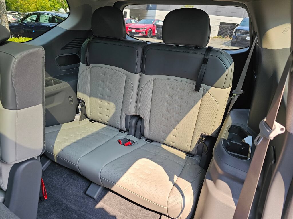 New 2026 Kia EV9 Wind AWD/4WD image 24