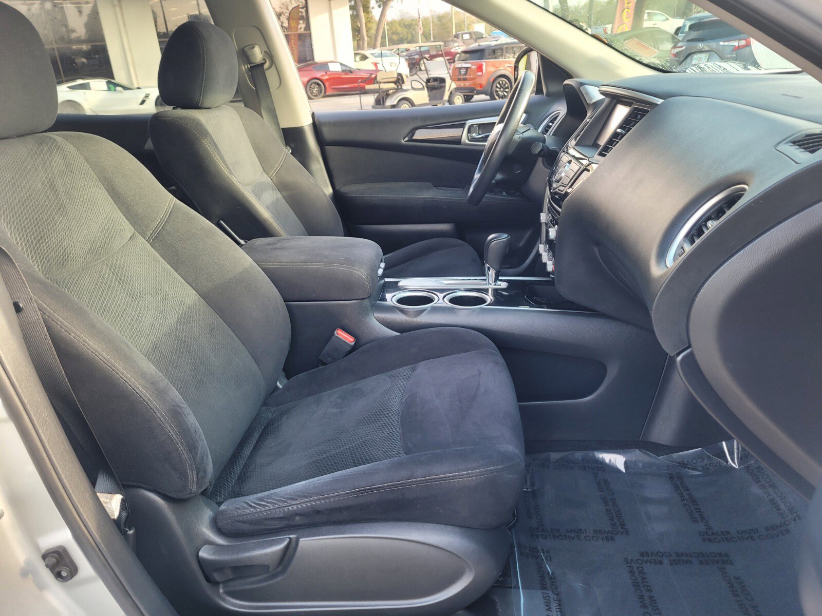 Used 2016 Nissan Pathfinder SV image 18