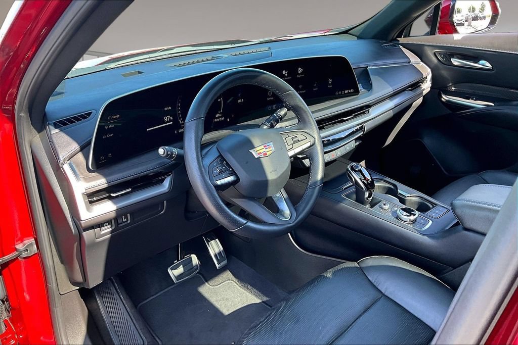 Used 2024 Cadillac XT4 Sport FWD image 13