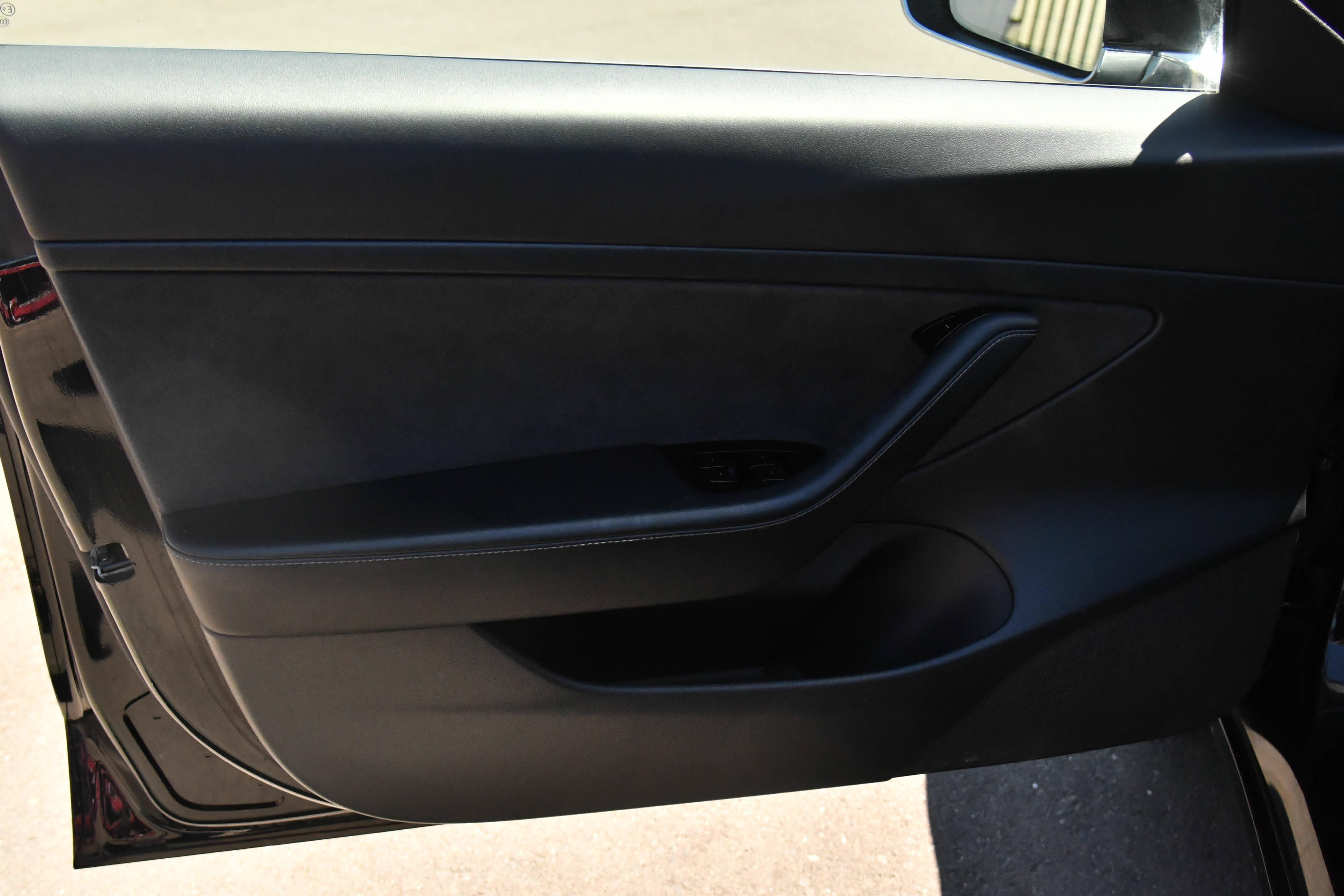 Used 2020 Tesla Model 3 Standard Range RWD image 13