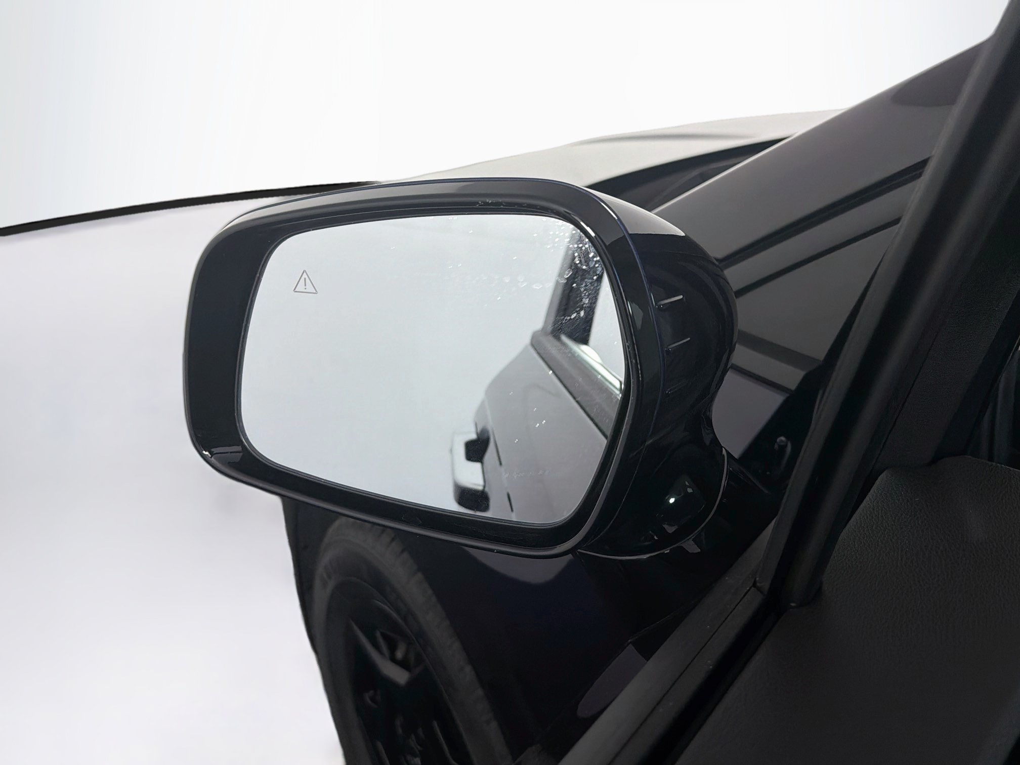 Used 2026 Kia Carnival FWD image 16