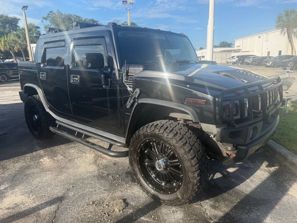 Used 2005 HUMMER H2 SUT w/ Preferred Equipment Group AWD/4WD image 1