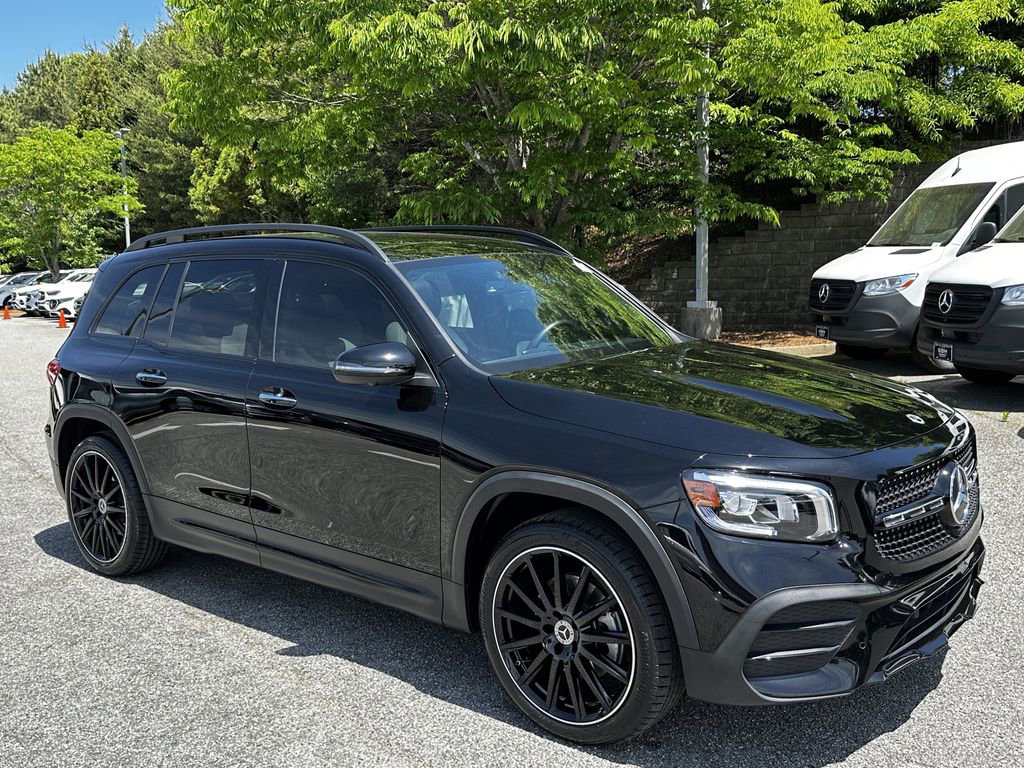 Certified 2023 Mercedes-Benz GLB 250 w/ AMG Line image 2