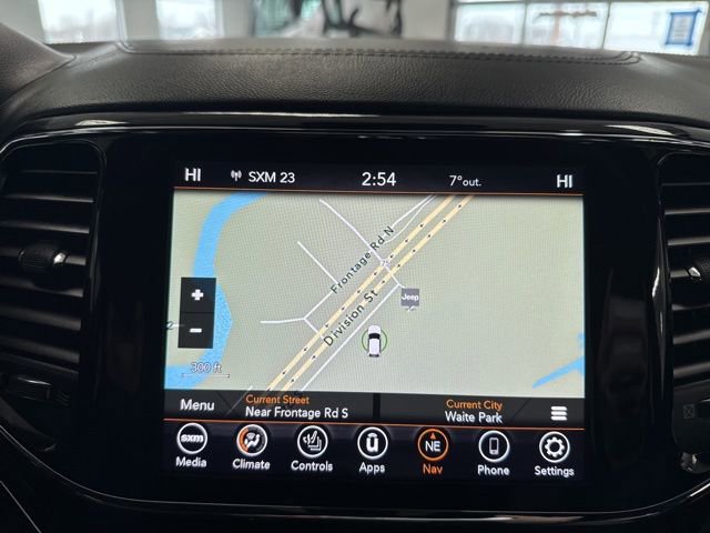 Used 2019 Jeep Grand Cherokee Overland w/ Jeep Active Safety Group image 46