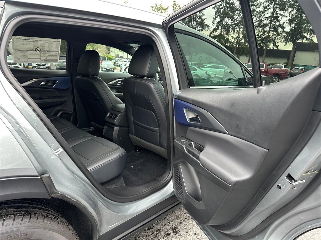 New 2026 Chevrolet Equinox EV LT image 13