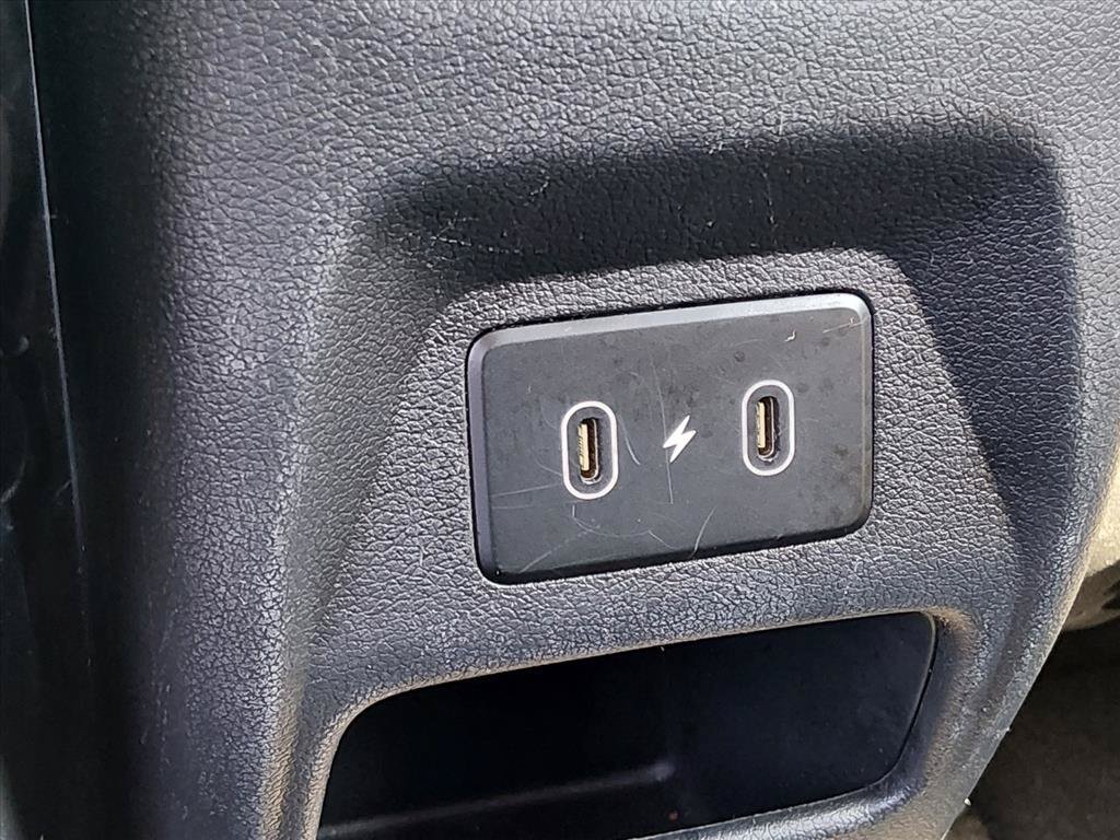 Used 2024 Hyundai Venue SEL FWD image 14