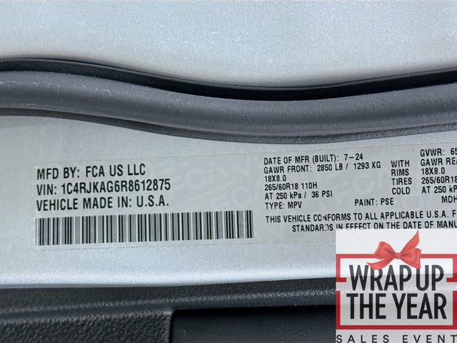 Used 2024 Jeep Grand Cherokee L Laredo image 31