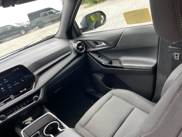 Used 2025 Chevrolet Equinox LT AWD/4WD image 23