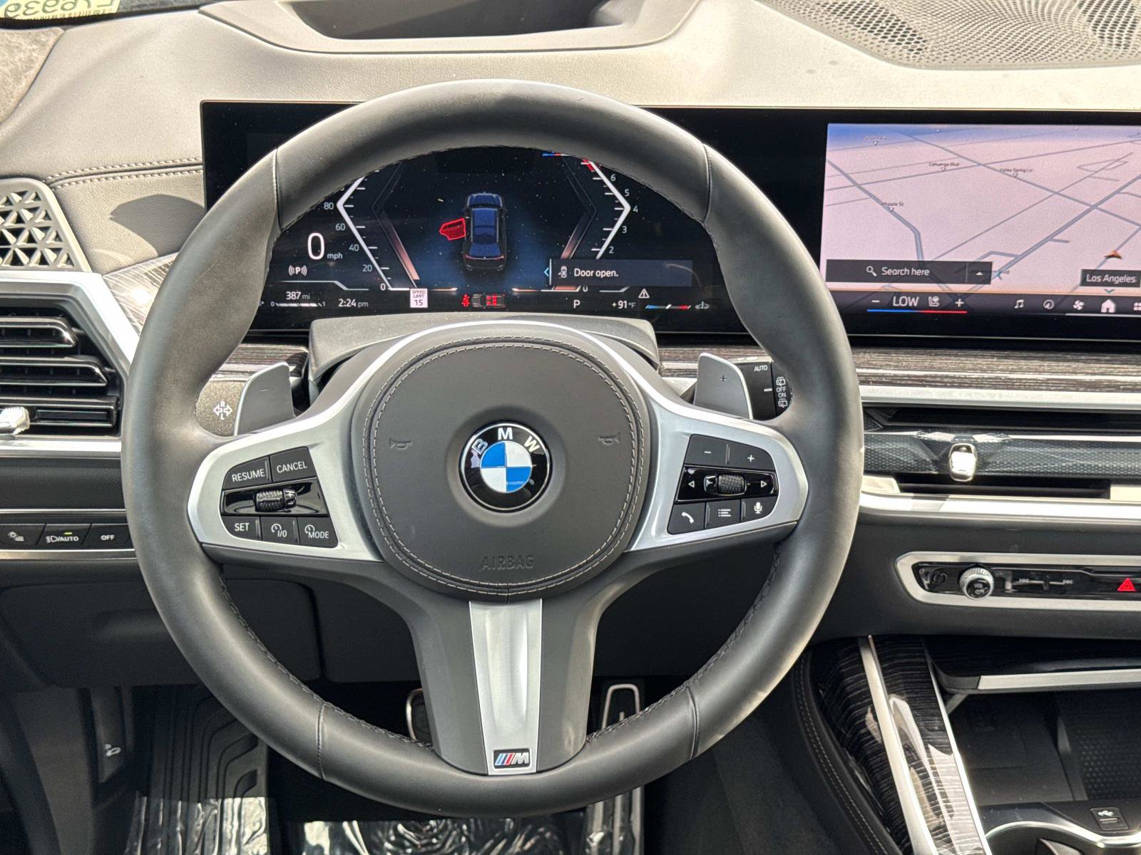 Used 2025 BMW X7 xDrive40i w/ M Sport Package image 8