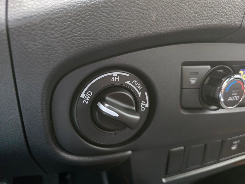 Used 2023 Nissan Frontier PRO-4X w/ Tow Package image 27