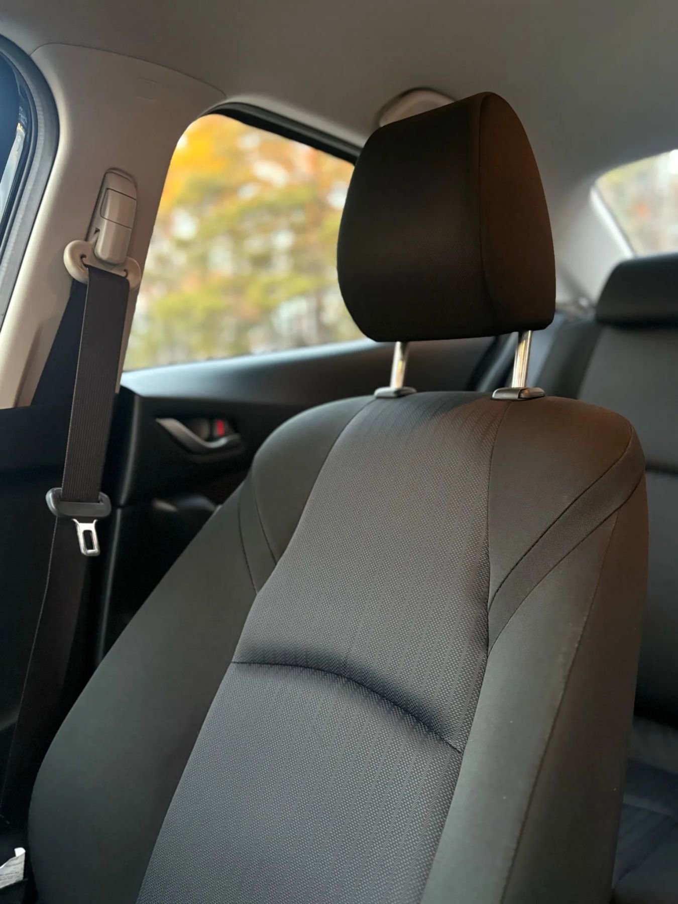 Used 2014 MAZDA MAZDA3 i Sport image 28