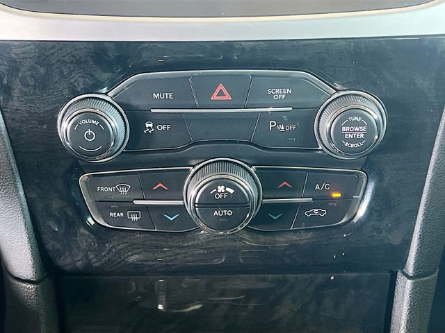 Used 2023 Chrysler 300 Touring L w/ Comfort Group image 23