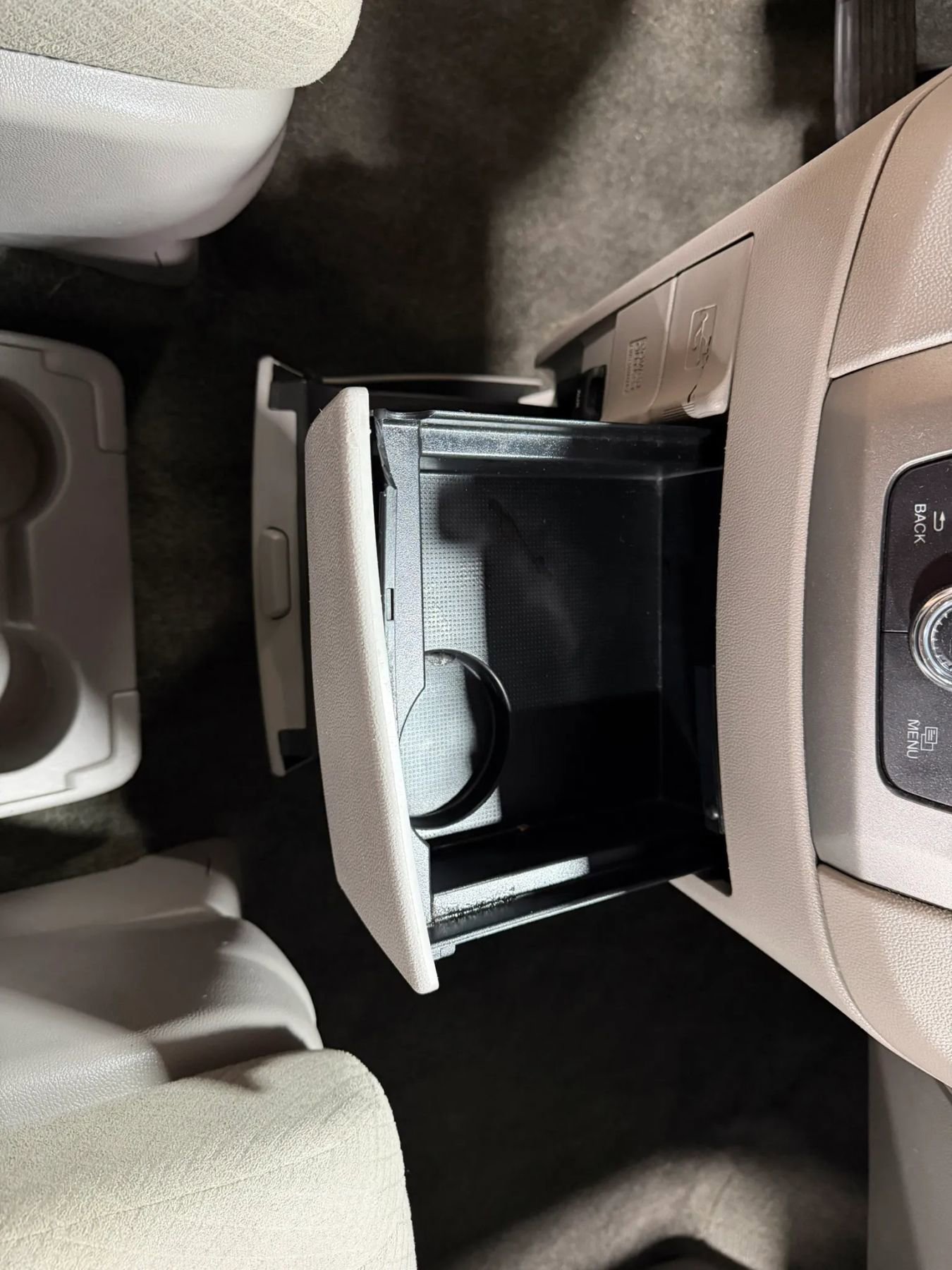 Used 2016 Honda Odyssey LX image 40