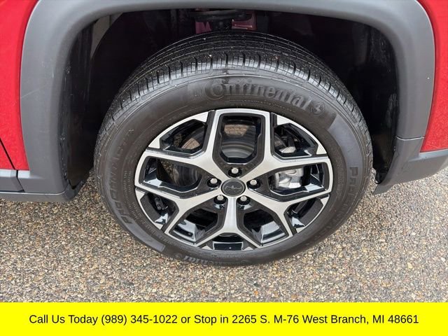 Used 2025 Jeep Compass Limited image 6