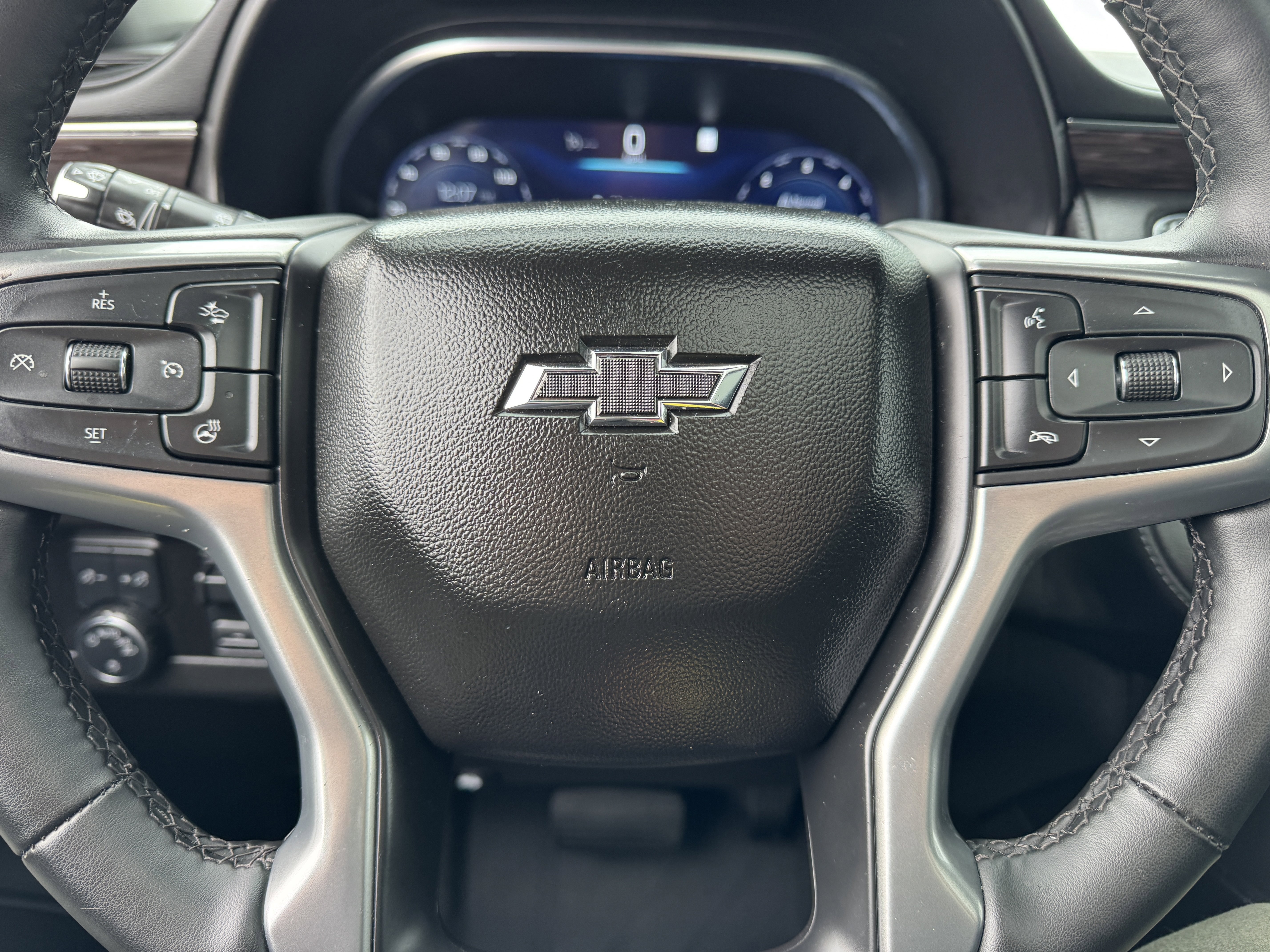 Used 2023 Chevrolet Tahoe Z71 w/ Z71 Off-Road Package image 35