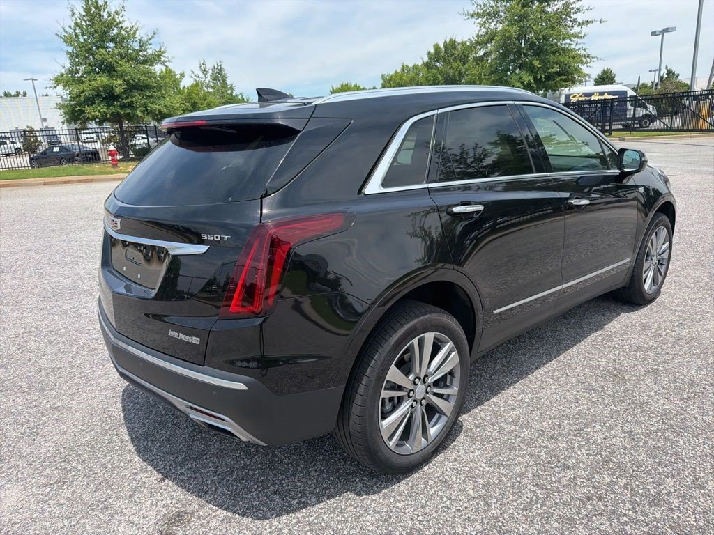 Certified 2025 Cadillac XT5 Premium Luxury w/ Technology Package AWD/4WD image 6