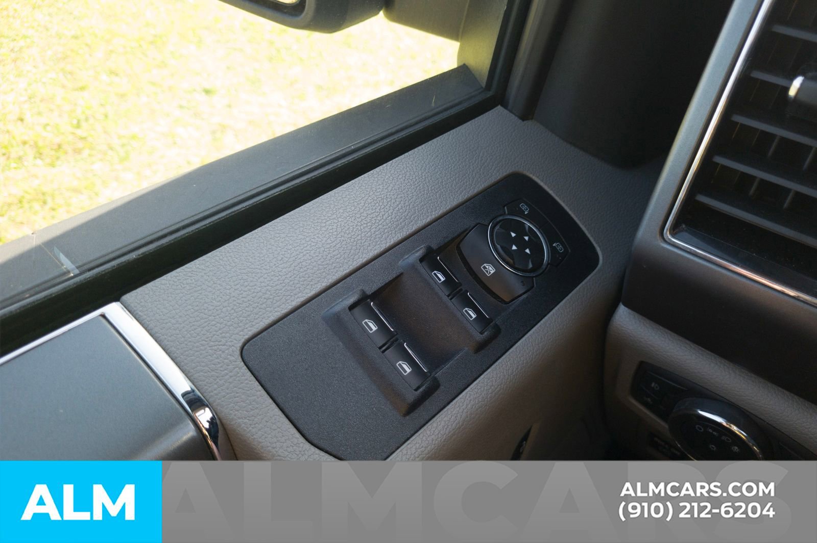 Used 2019 Ford F150 XLT w/ Equipment Group 302A Luxury image 16