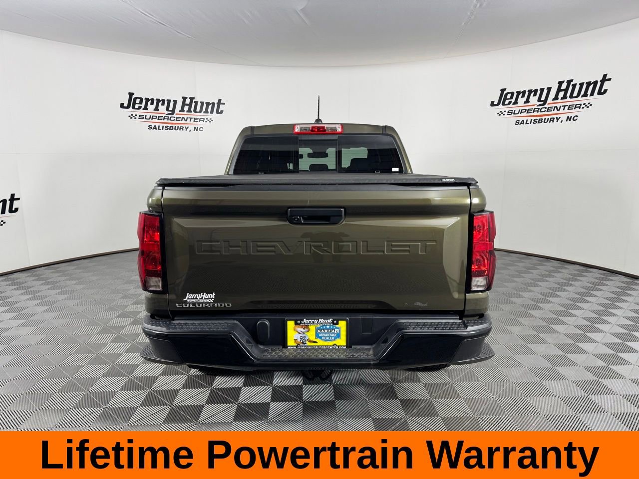 Used 2024 Chevrolet Colorado W/T w/ WT Convenience Package image 8