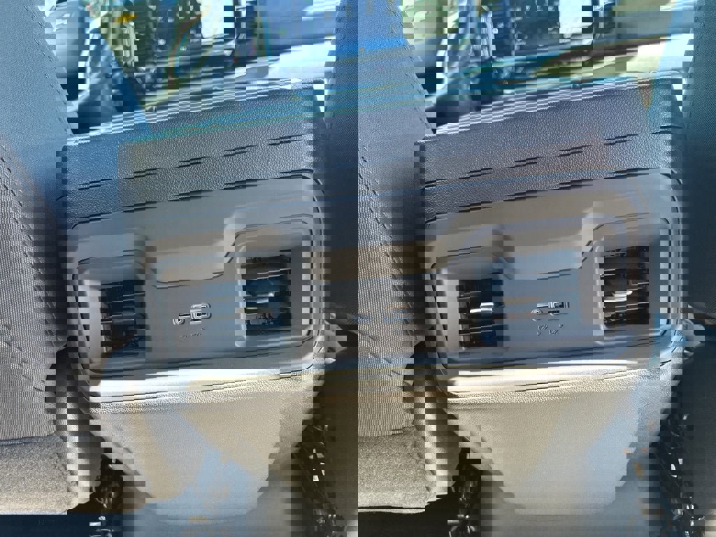 New 2026 Chevrolet Silverado 3500 LT w/ Convenience Package image 20