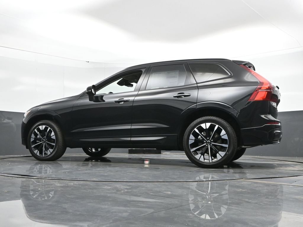 New 2026 Volvo XC60 B5 Plus w/ Protection Package Premier image 45