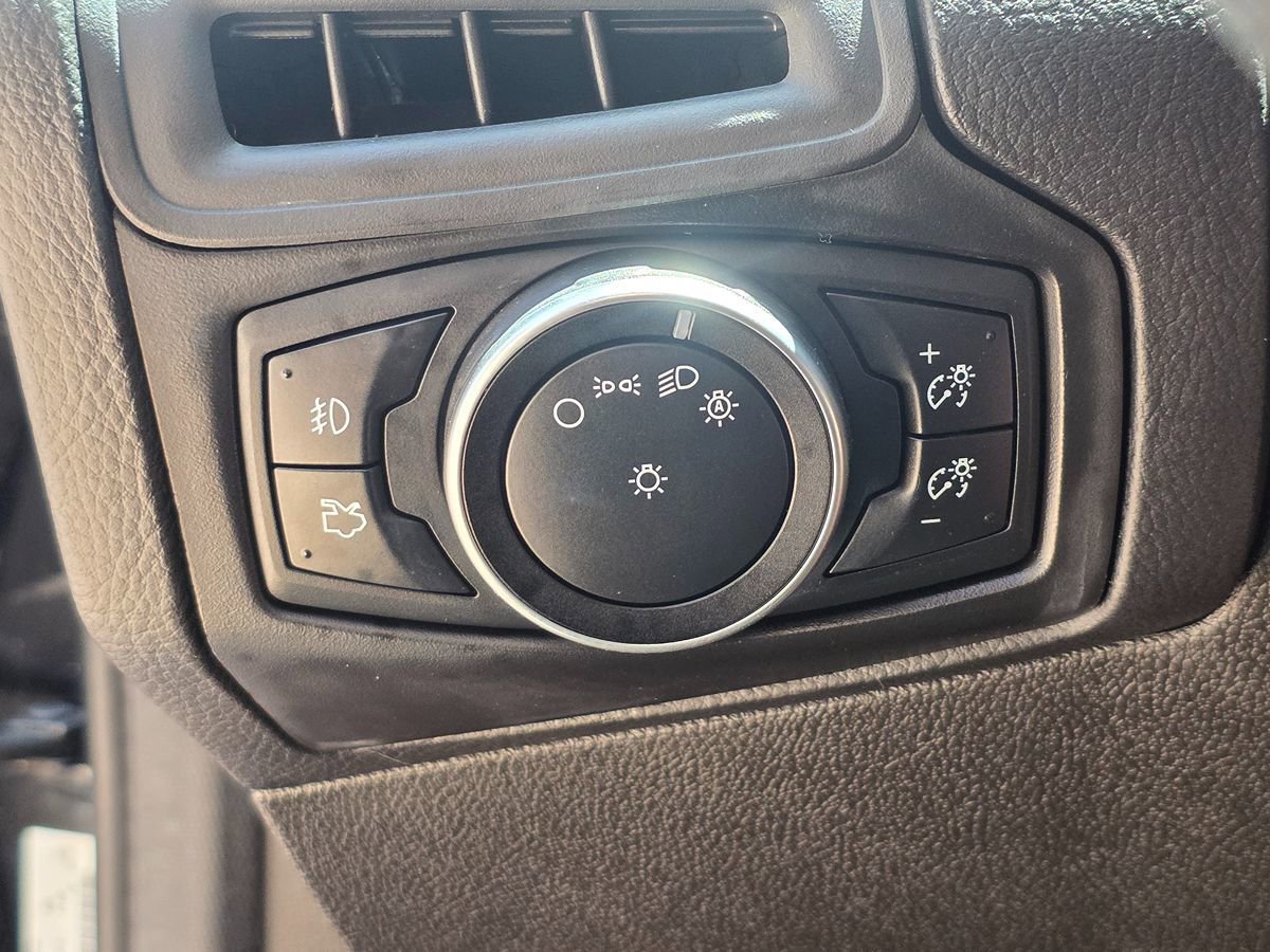 Used 2016 Ford Focus SE FWD image 34