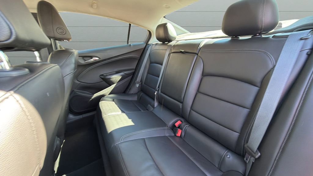 Used 2017 Chevrolet Cruze LT w/ Leather Package image 15