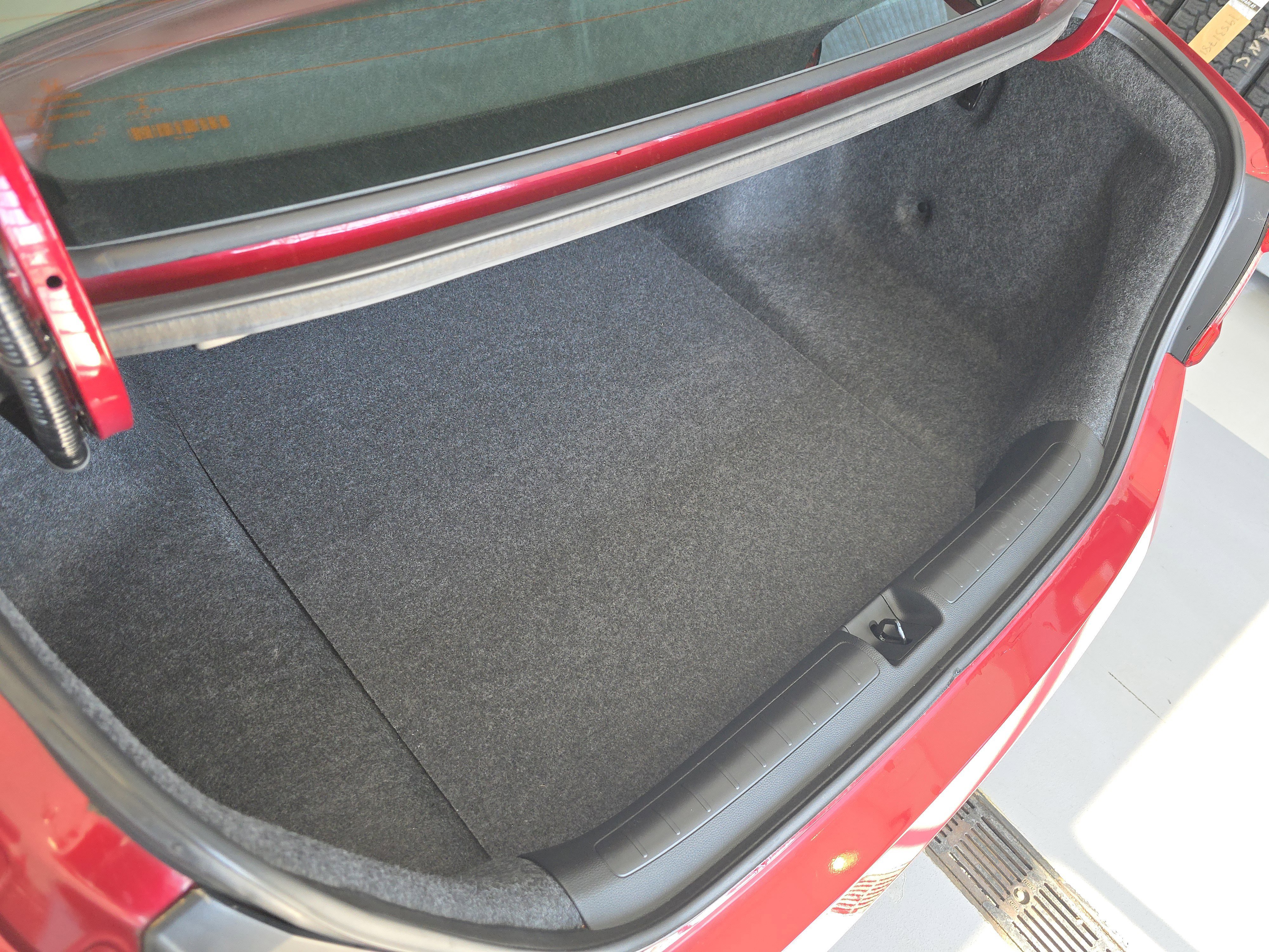 Used 2020 Honda Accord Touring image 29