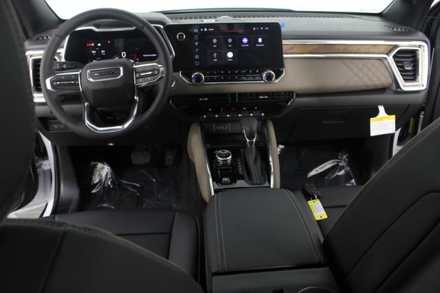 New 2026 GMC Canyon Denali image 8