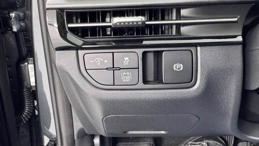 New 2026 Kia Sportage S AWD/4WD image 32
