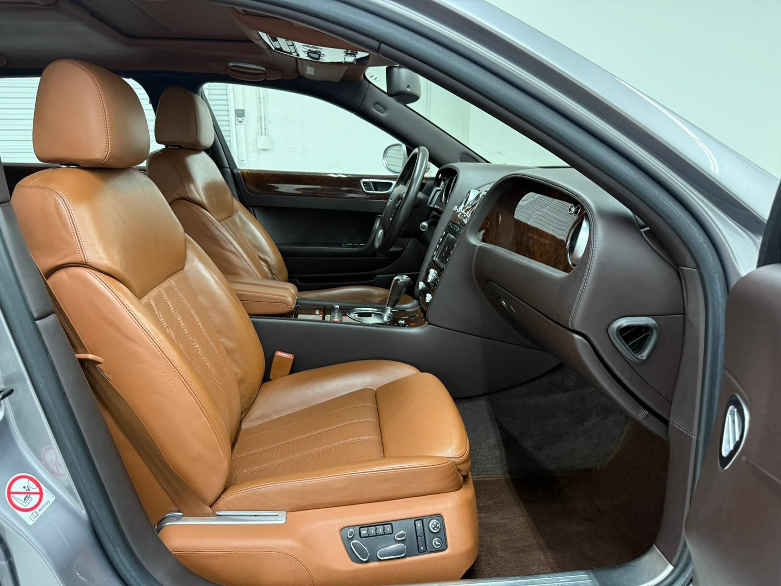 Used 2006 Bentley Flying Spur Flying Spur AWD/4WD image 22