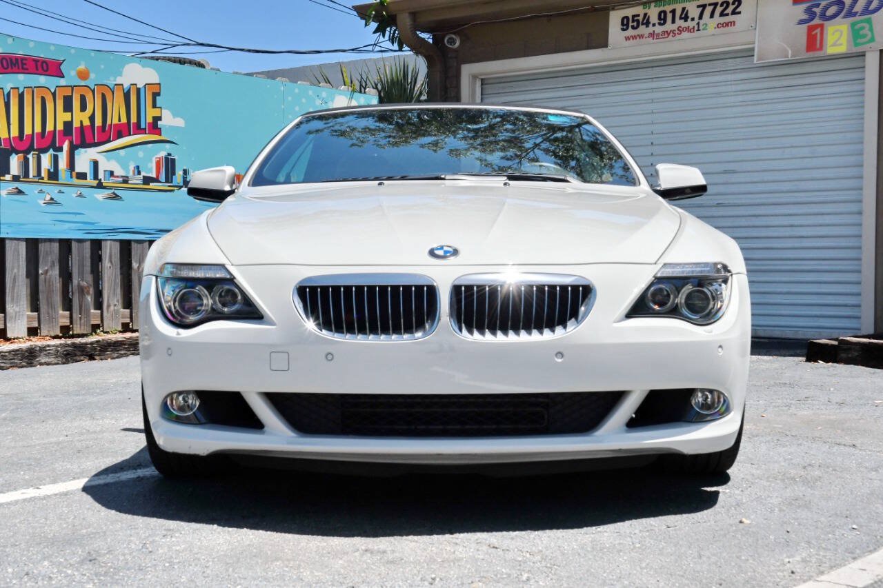 Used 2010 BMW 650i Convertible w/ Sport Pkg RWD image 2