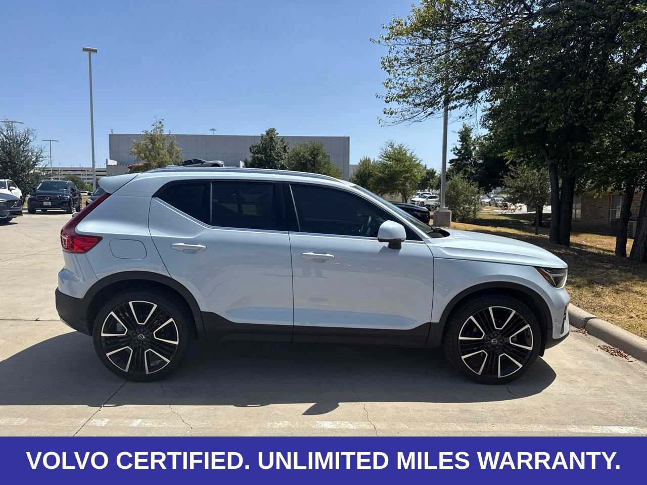 Certified 2024 Volvo XC40 B5 Ultimate w/ Protection Package Premier AWD/4WD image 4