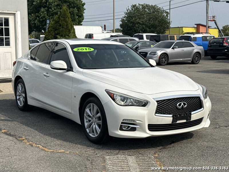 Used 2015 INFINITI Q50 Premium w/ All Weather Package AWD/4WD image 3