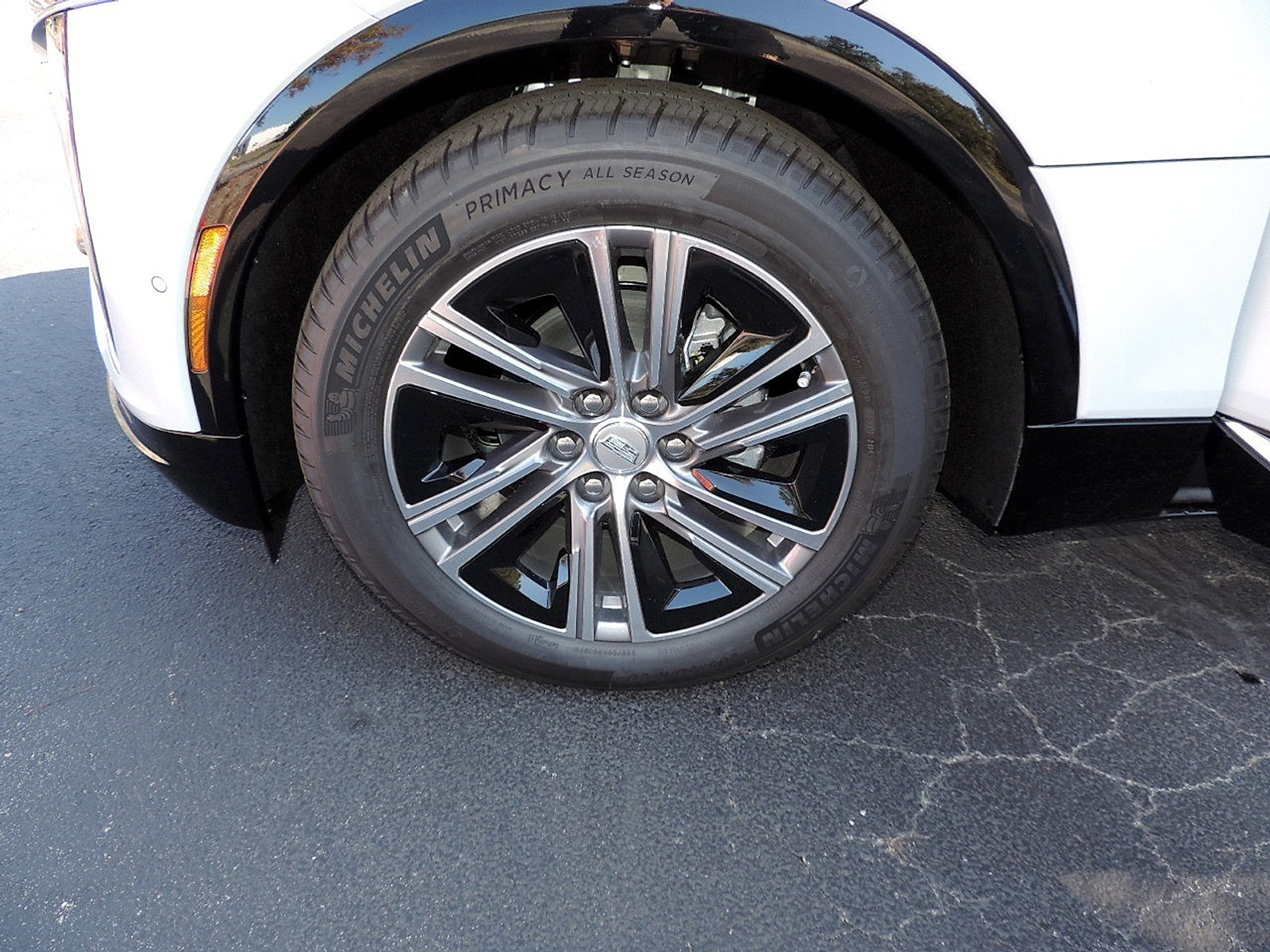 New 2026 Cadillac Lyriq Premium Luxury image 15