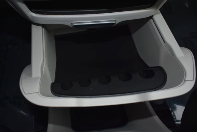 Used 2017 Chrysler Pacifica Touring-L w/ Tire & Wheel Group FWD image 31