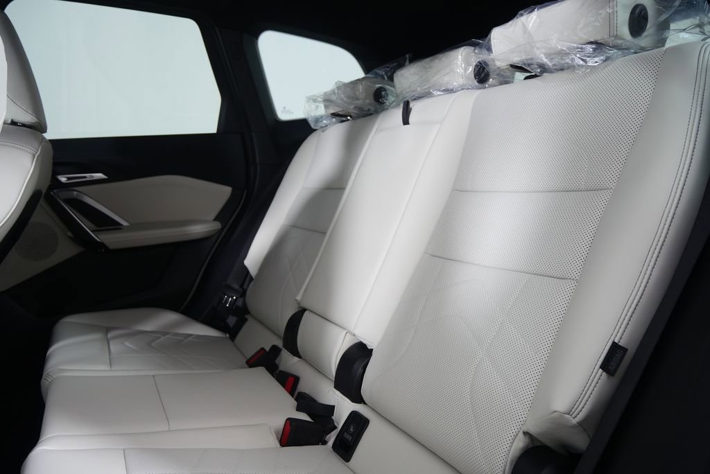 Used 2026 BMW X1 xDrive28i image 15