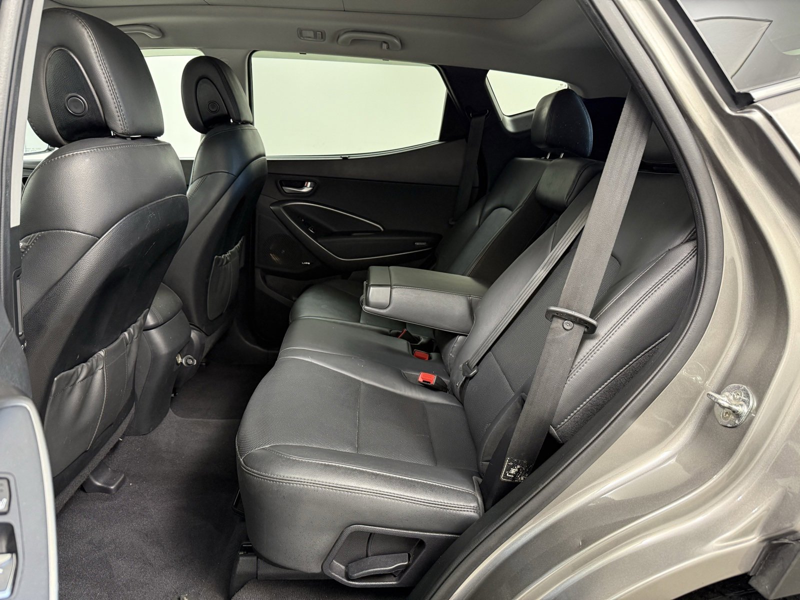 Used 2018 Hyundai Santa Fe Sport w/ 2.0T Ultimate Tech Package 05 image 24