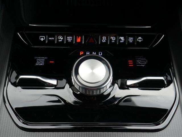 New 2026 Jeep Grand Wagoneer Summit AWD/4WD image 26