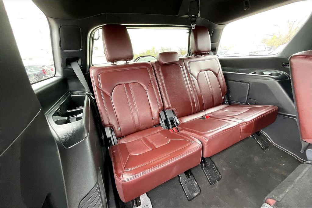 Used 2024 Ford Expedition Limited image 30