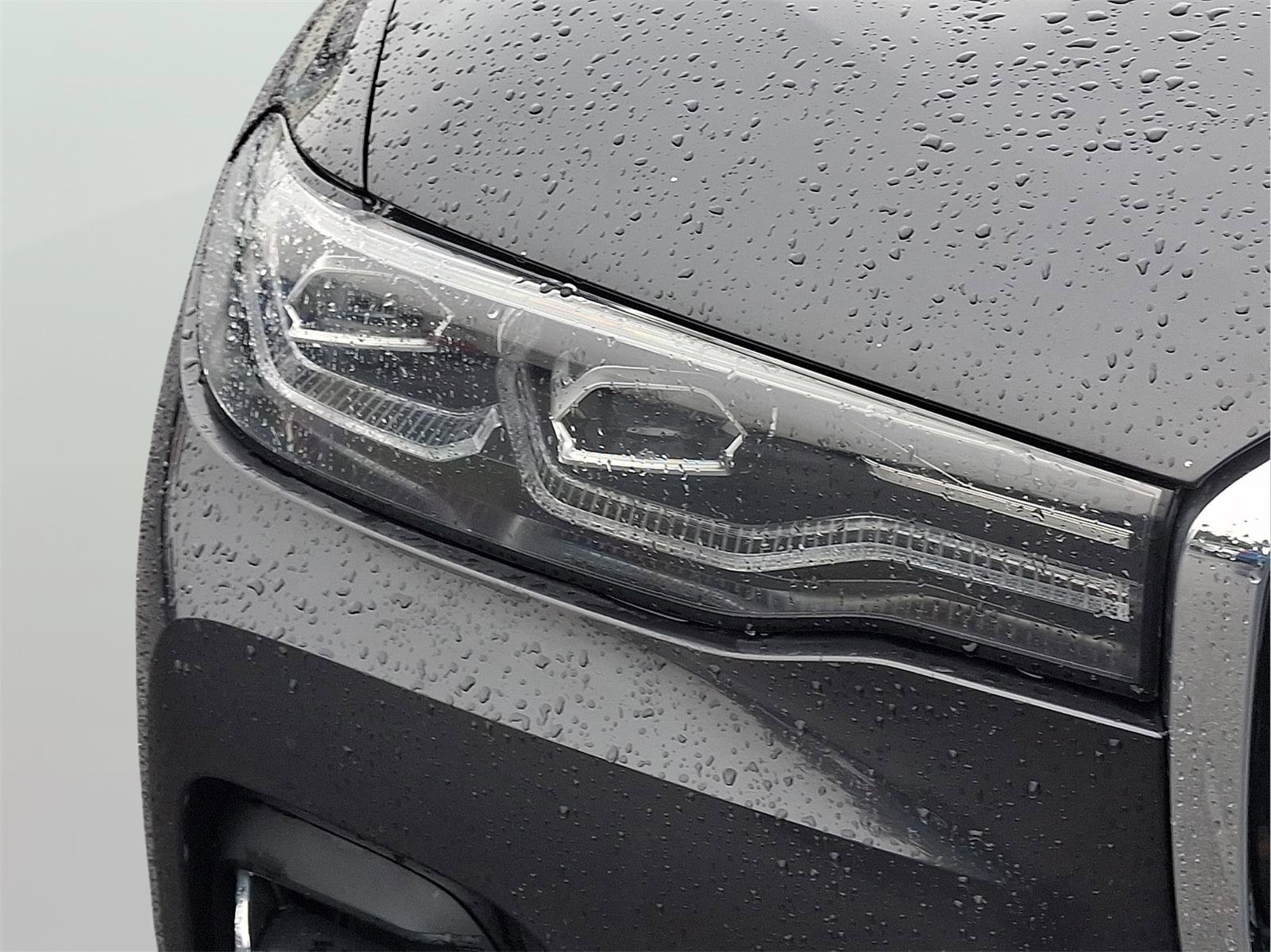 Used 2020 BMW X7 xDrive40i w/ Premium Package image 13