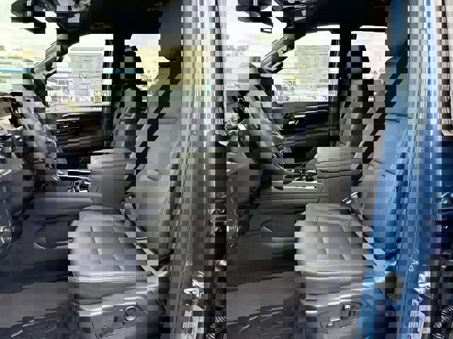 New 2026 Chevrolet Suburban LT w/ Comfort Package image 19