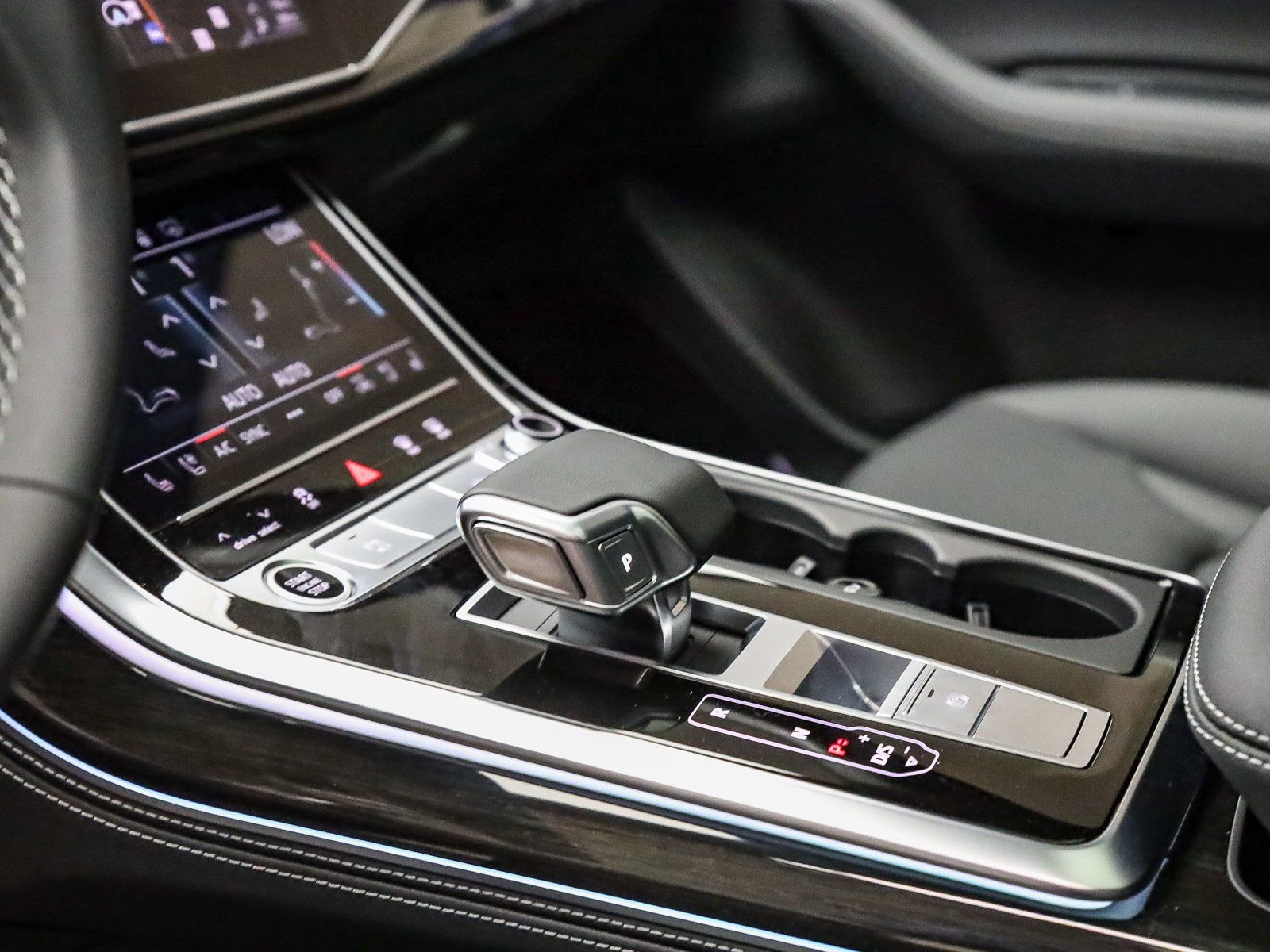 New 2026 Audi Q7 3.0T Premium Plus AWD/4WD image 25