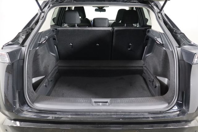 Used 2023 Nissan Ariya FWD image 17