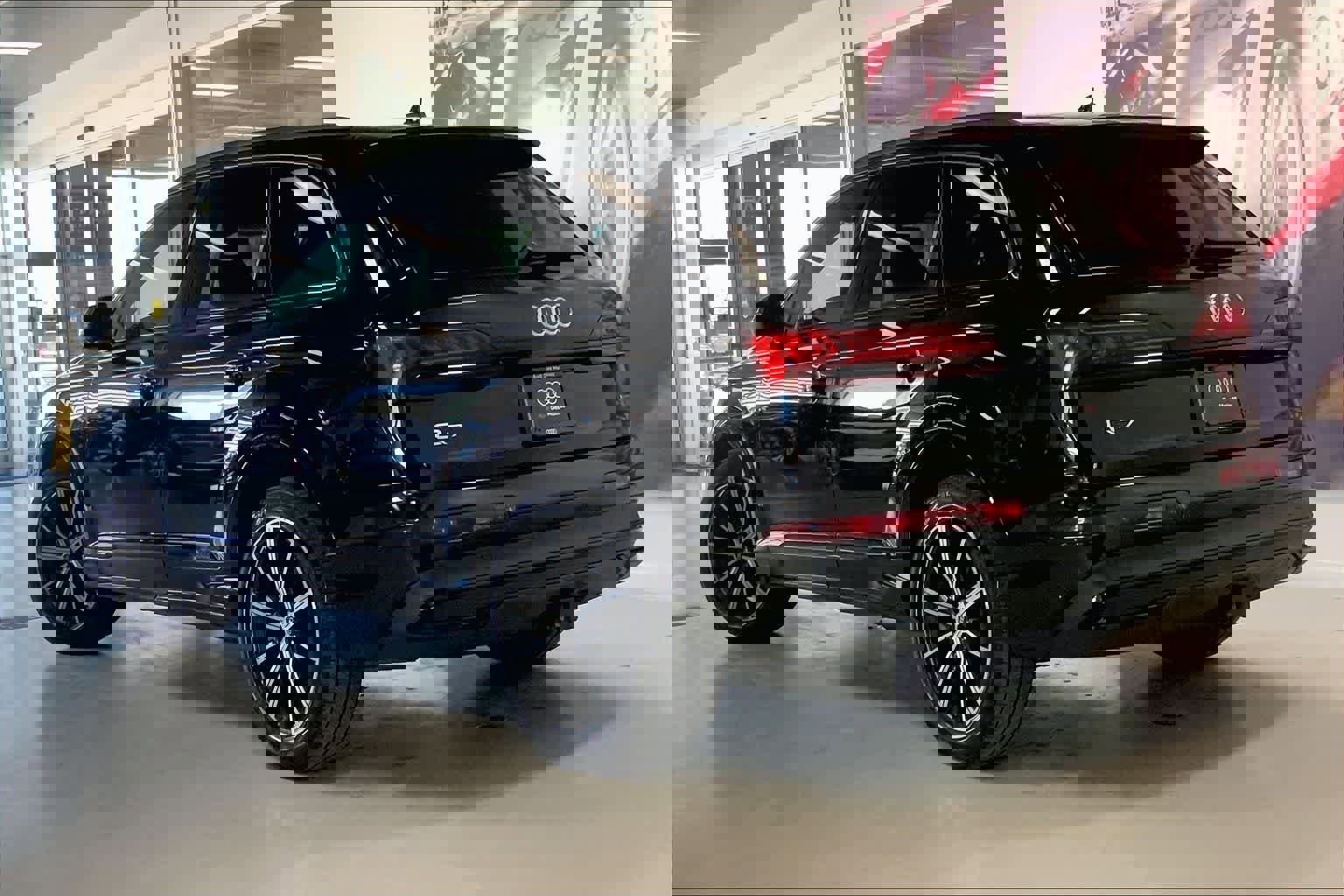 Used 2023 Audi Q7 3.0T Premium Plus w/ Premium Plus Package image 4