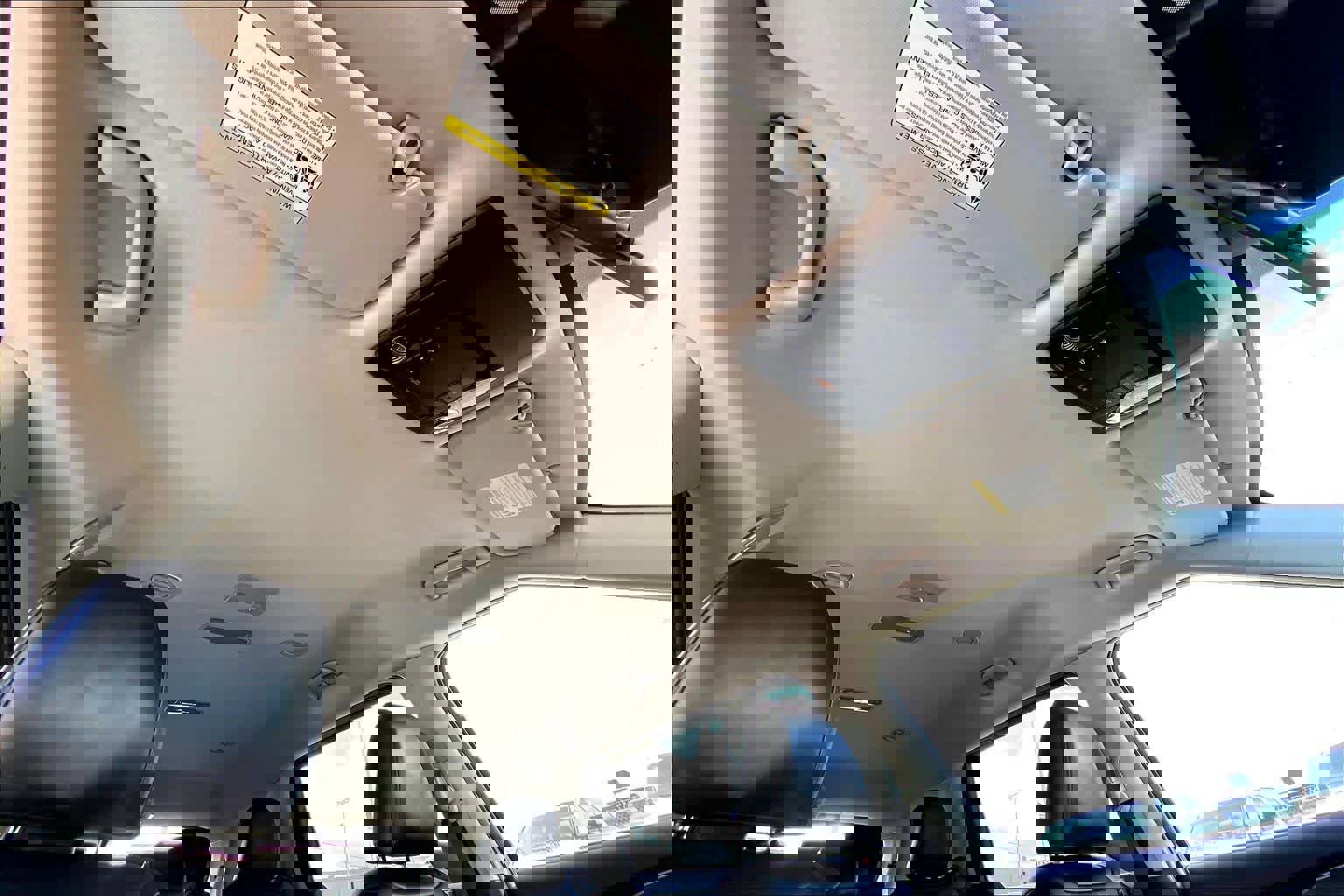 Used 2022 Kia Carnival LX image 13