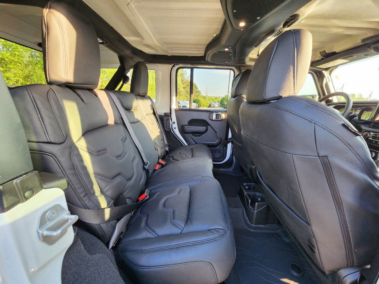 Used 2024 Jeep Wrangler Unlimited Sport image 6